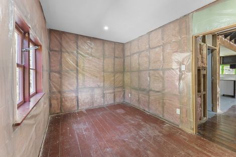 Photo of property in 84 Wyndham Road, Pinehaven, Upper Hutt, 5019