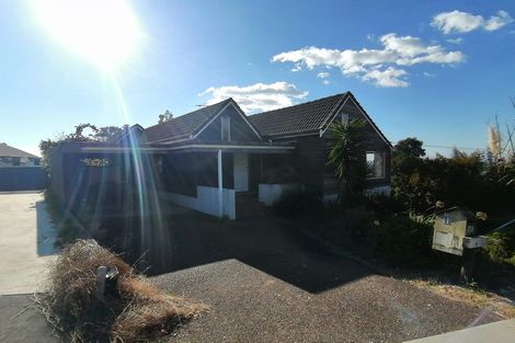 Photo of property in 118 Pupuke Road, Hillcrest, Auckland, 0627