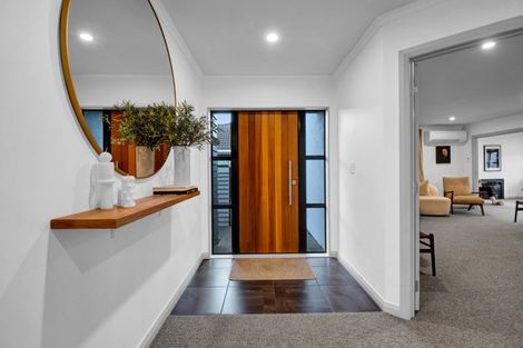 Photo of property in 81 Pacific Drive, Fitzherbert, Palmerston North, 4410