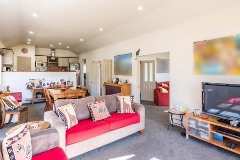 Photo of property in 3 Millennium Hill, Paraparaumu, 5032