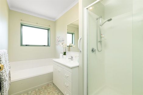 Photo of property in 12 Karia Grove, Papamoa Beach, Papamoa, 3118