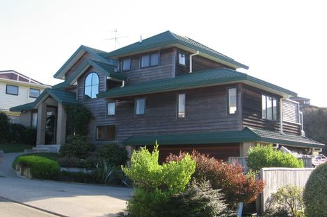 Photo of property in 5 Wantwood Grove, Churton Park, Wellington, 6037