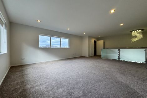 Photo of property in 39 Travis View Drive, Fairview Heights, Auckland, 0632