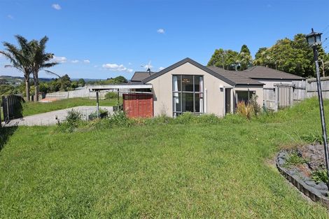 Photo of property in 74 Hetherington Road, Ranui, Auckland, 0612
