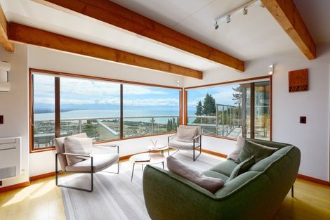 Photo of property in 320 Princes Drive, Britannia Heights, Nelson, 7010