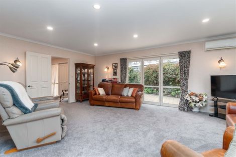 Photo of property in 12 Rewa Place, Lansdowne, Masterton, 5810