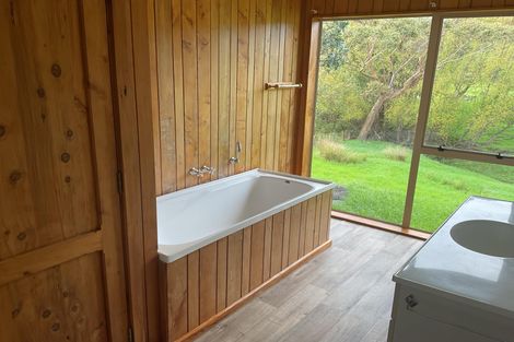 Photo of property in 3132 Kaipara Coast Highway, Glorit, Warkworth, 0984