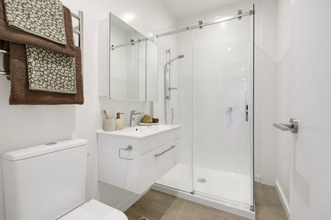 Photo of property in 121d The Parade, Island Bay, Wellington, 6023