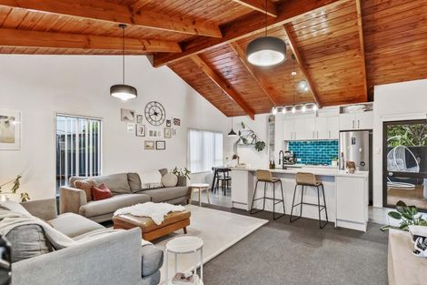 Photo of property in 1/6 Daytona Road, Henderson, Auckland, 0610