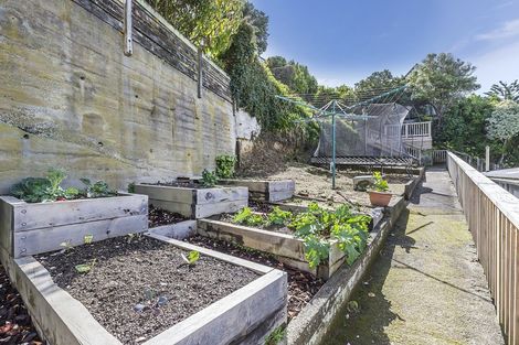 Photo of property in 20 Newport Terrace, Seatoun, Wellington, 6022