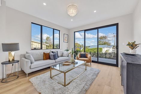 Photo of property in 17a Alexandra Street, Riverhead, 0820