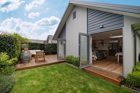 Photo of property in 5a Cone Peak Close, Lake Hayes, Queenstown, 9304