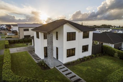 Photo of property in 92 Intrepid Crescent, Beachlands, Auckland, 2018