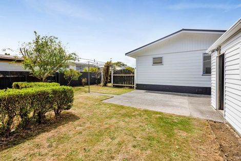 Photo of property in 6 Manuka Place, Hawera, 4610