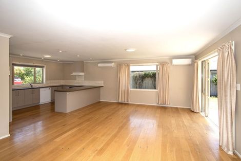 Photo of property in 41 Factory Road, Belfast, Christchurch, 8051