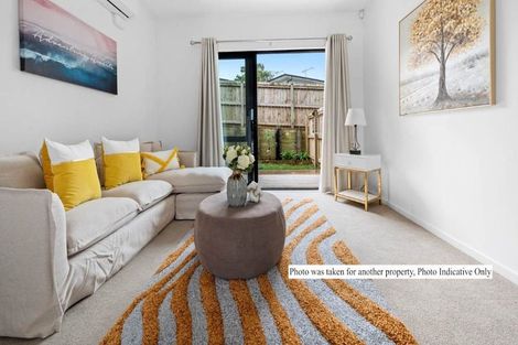 Photo of property in 2/112 Moore Street, Howick, Auckland, 2014