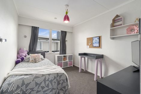 Photo of property in 16 Anakiwa Street, Kelvin Grove, Palmerston North, 4414