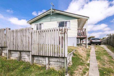 Photo of property in 1/2 Cathie Place, Karori, Wellington, 6012