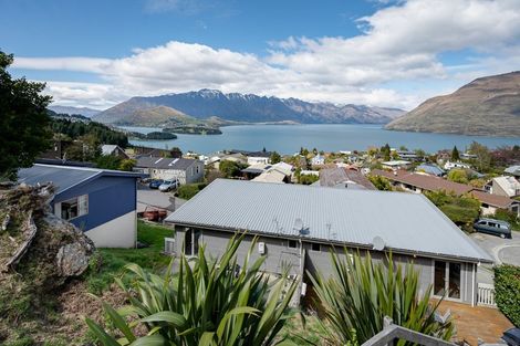 Photo of property in 36b Avalon Crescent, Fernhill, Queenstown, 9300