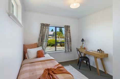 Photo of property in 14 Totara Street, Otaki, 5512