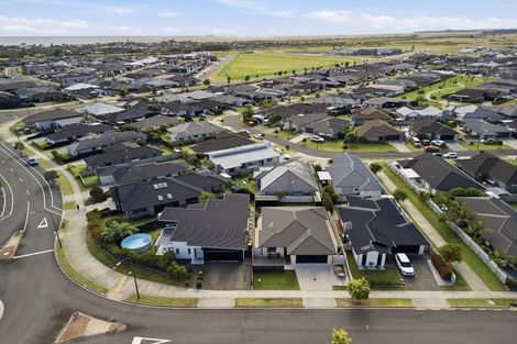 Photo of property in 3 Piata Street, Papamoa Beach, Papamoa, 3118