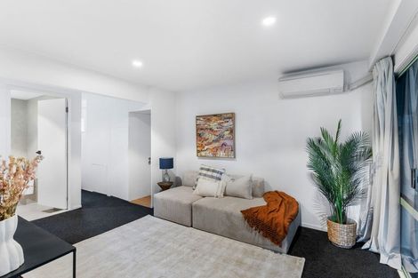 Photo of property in 2/42 Island Road, Beach Haven, Auckland, 0626