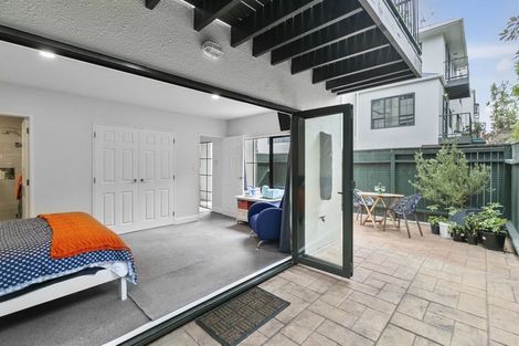 Photo of property in 16e Hobson Street, Thorndon, Wellington, 6011