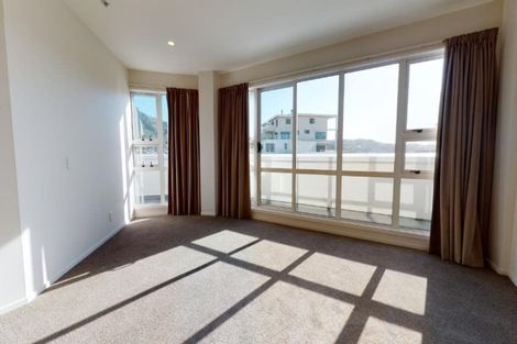 Photo of property in Stadium Garden Flats, 314/107 Thorndon Quay, Pipitea, Wellington, 6011