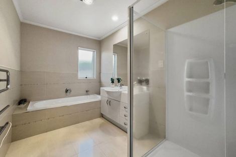 Photo of property in 10 Mission Heights Drive, Flat Bush, Auckland, 2016