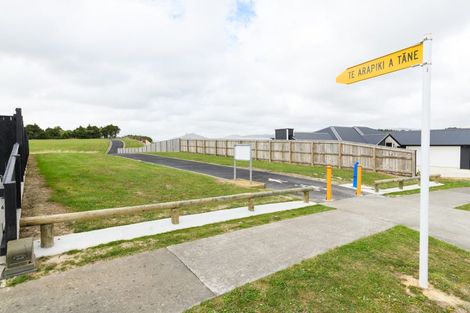 Photo of property in 55 Vaucluse Heights, Fitzherbert, Palmerston North, 4410