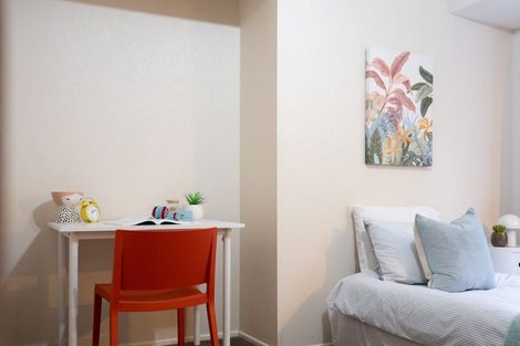 Photo of property in 12 Newnham Court, Tawa, Wellington, 5028
