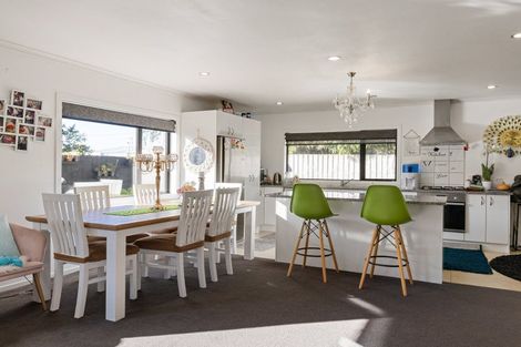 Photo of property in 2e Dominion Road, Nawton, Hamilton, 3200