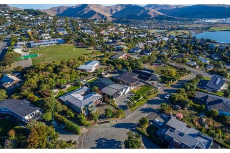 Photo of property in 10 Hilltop Lane, Mount Pleasant, Christchurch, 8081
