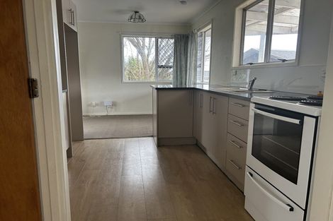 Photo of property in 5 Crosby Road, West Harbour, Auckland, 0618