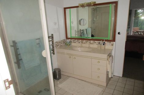 Photo of property in 5 Arthur Grove, Waikanae, 5036