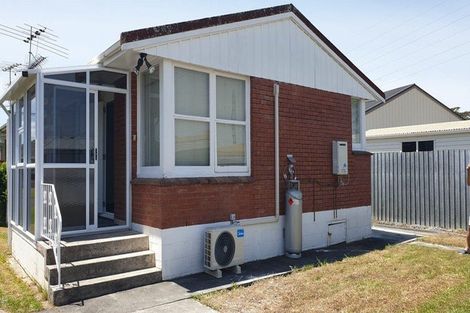 Photo of property in 2/24 Dale Crescent, Pakuranga, Auckland, 2010