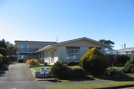 Photo of property in 21 Hornsby Street, Carterton, 5713