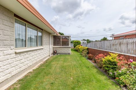 Photo of property in 28 Salisbury Street, Levin, 5510