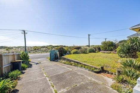 Photo of property in 333 Marine Parade, New Brighton, Christchurch, 8061