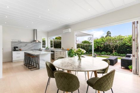 Photo of property in 51 Paice Avenue, Sandringham, Auckland, 1025