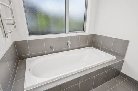 Photo of property in 120 Kenrigg Road, Kinloch, Taupo, 3377