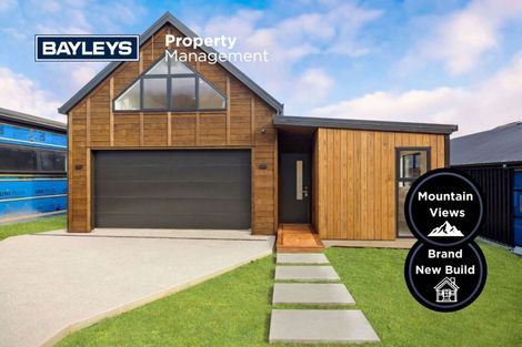 Photo of property in 5 Rowe Drive, Jacks Point, 9371