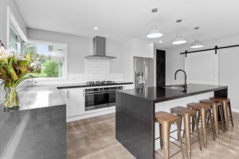 Photo of property in 8 Rochfort Road, Havelock North, 4130