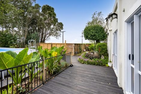 Photo of property in 330 Kelly Road, Lepperton, New Plymouth, 4373