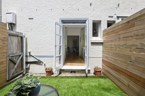 Photo of property in 4d Railway Street, Newmarket, Auckland, 1023