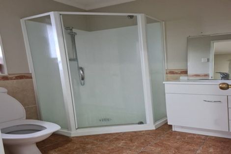 Photo of property in 229 Triangle Road, Massey, Auckland, 0614