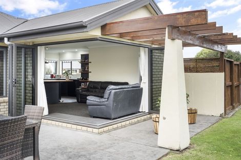 Photo of property in 1 Burr Street, Cambridge, 3434