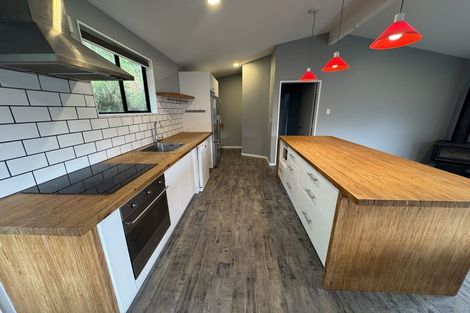 Photo of property in 26 Fiona Grove, Karori, Wellington, 6012
