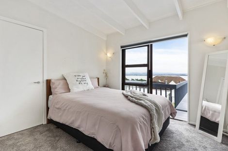 Photo of property in 36 Telstar Place, Beach Haven, Auckland, 0626
