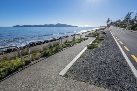 Photo of property in 6 Kainui Road, Raumati South, Paraparaumu, 5032